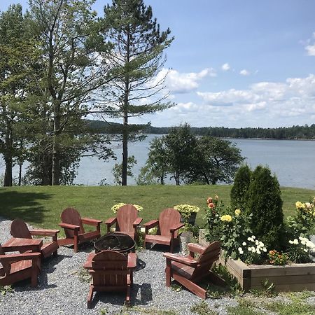 Woodhaven - Seaside Accommodations Waweig Buitenkant foto